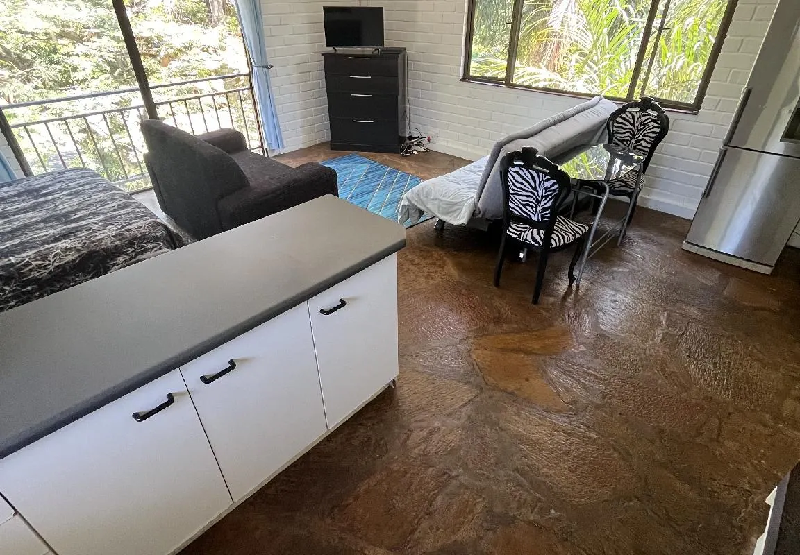 The Treehouse - Self Catering apartment