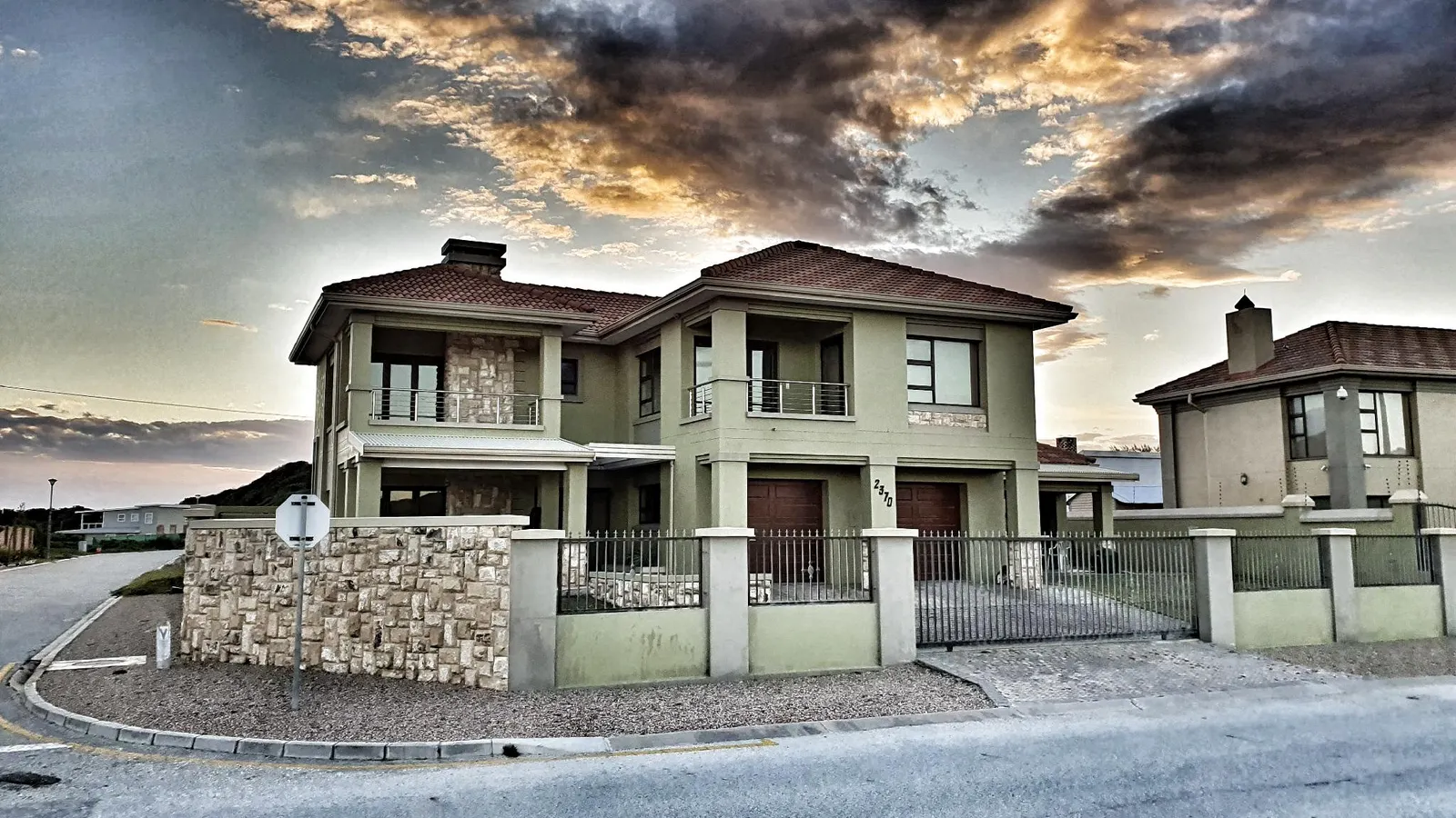 Luxury Beachhouse Villa II