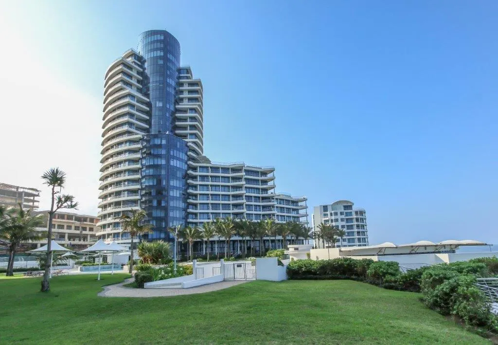 Picturesque Pearl's Penthouse