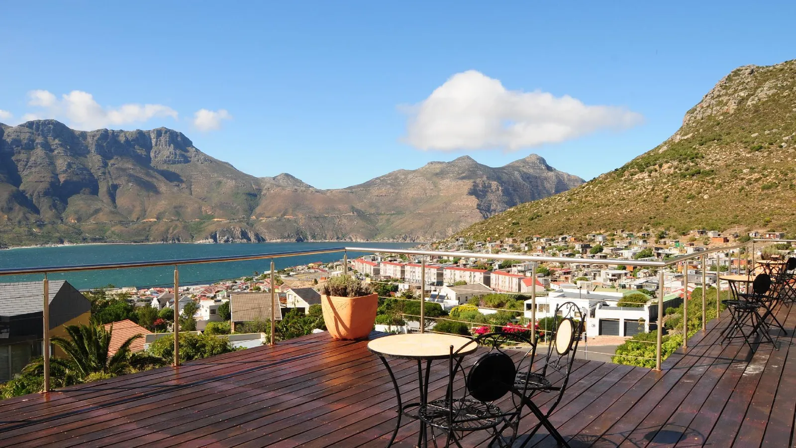 Hout Bay Breeze Guest House