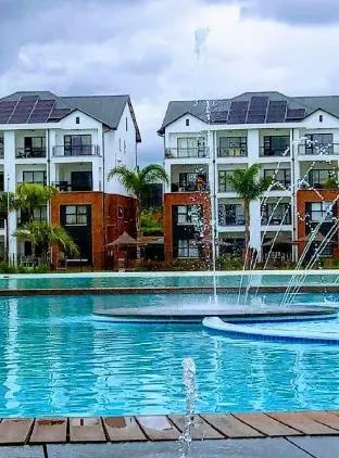 The Blyde crystal clear Lagoon 2 bed Penthouse