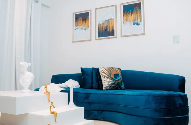 The Blue Apollo-Luxury Apartment- No Load Shedding