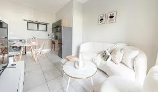 Exquisite Lavish-Luxury Aprtment – exterior or main view, Johannesburg