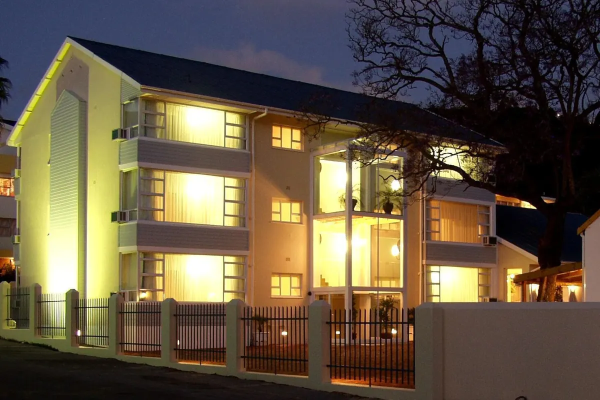 The Russel Hotel