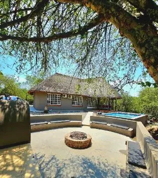Luxury Guesthouse Co HiddenHouse – exterior or main view, Kruger National Park