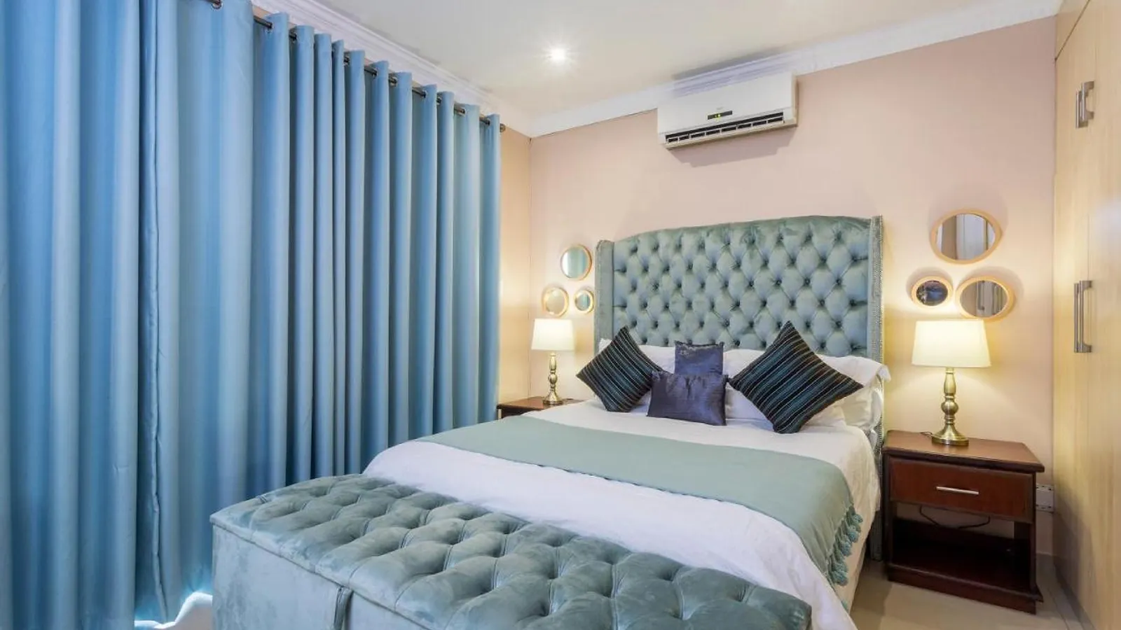 Ezulwini Guest House - Standard Double Room with balcony pool view, 2 guests