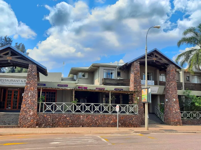 Elephant Springs Hotel and Apartments