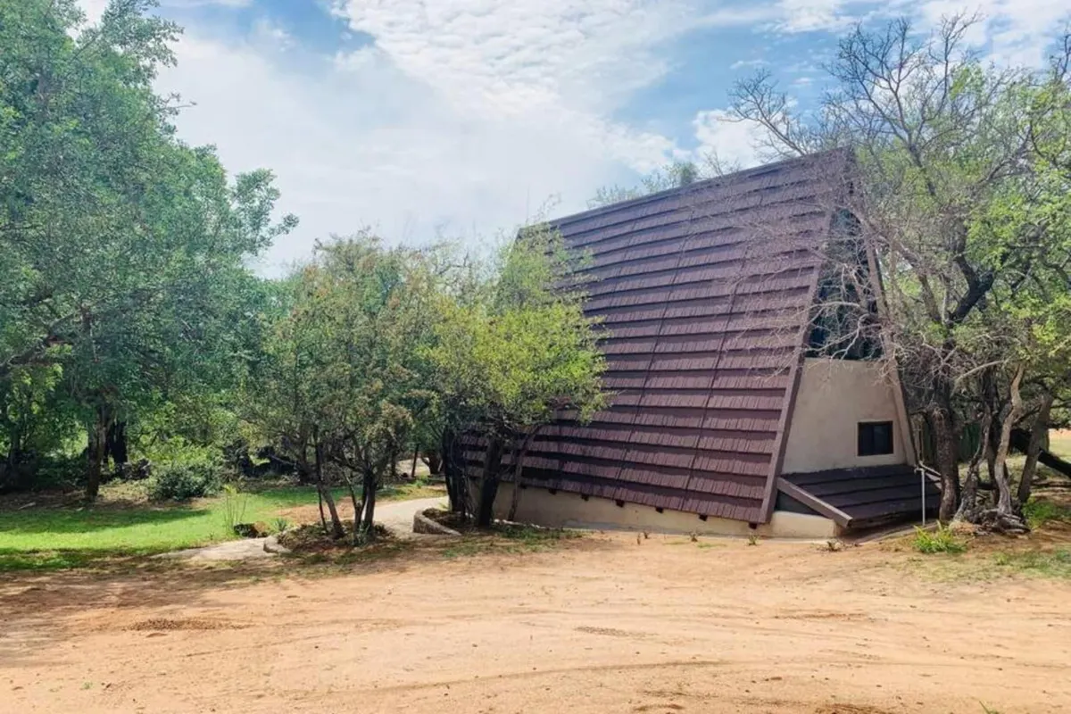 Luxury Villa with Heated Pool