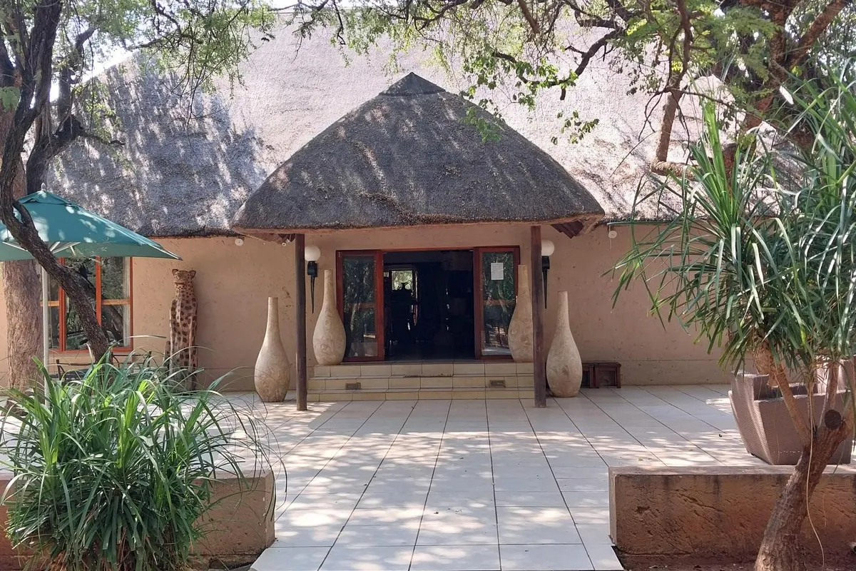 PHAKELA PRIVATE LODGE
