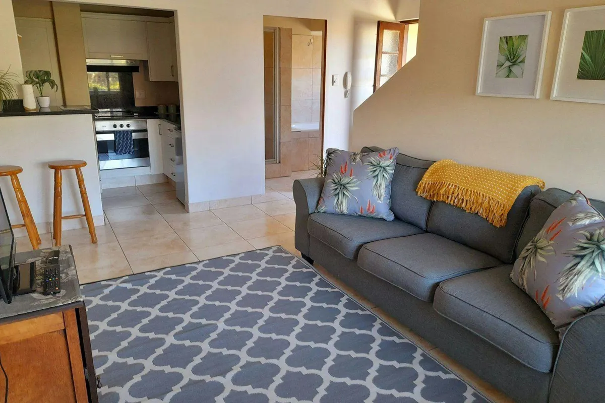 Six25 on Marine - 5 min to beach