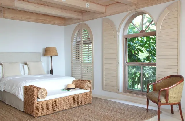 Luxurious Guest Suite with stunning ocean views