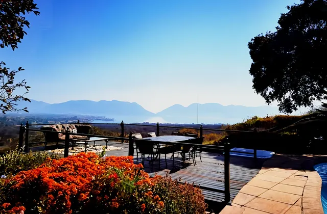 La Montagne Guest Lodge