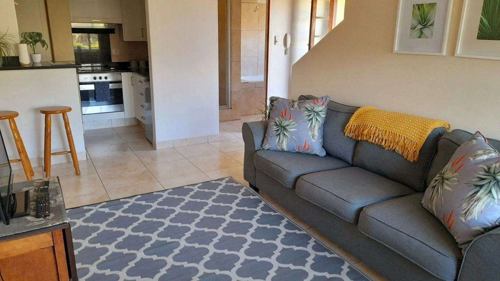 Six25 on Marine - 5 min to beach