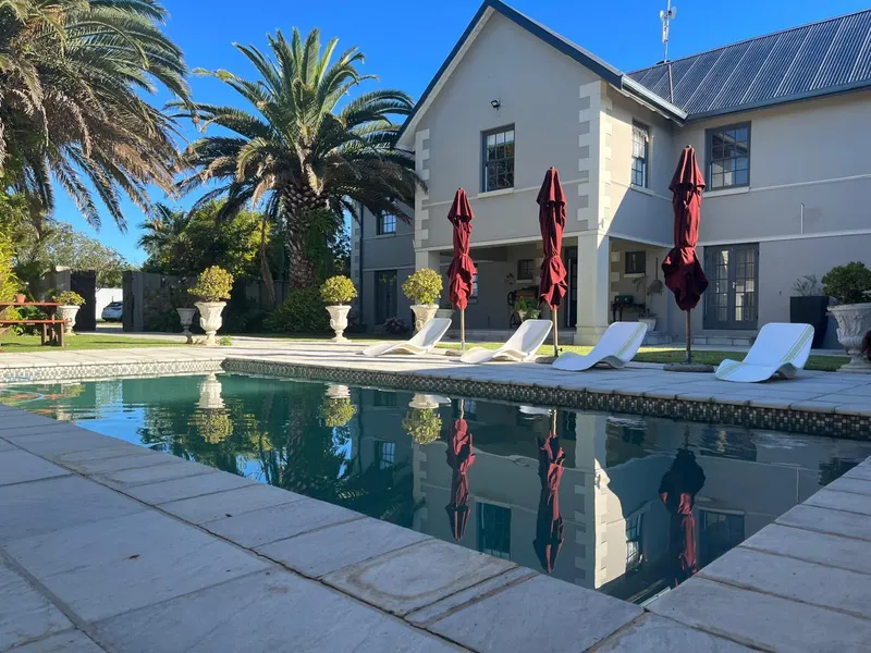 Stoneridge Large Family Cottage