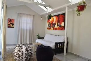 Lovely 1 beedrom flat with patio