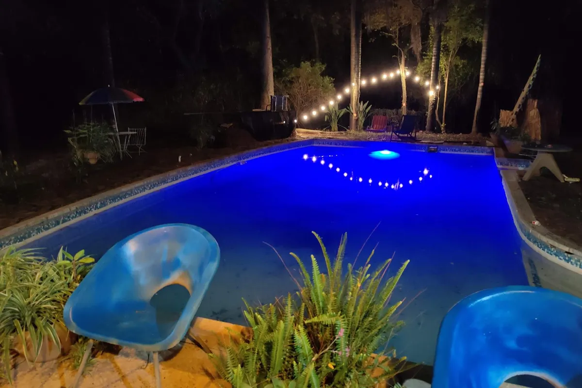 Your Pool House @ Salbu