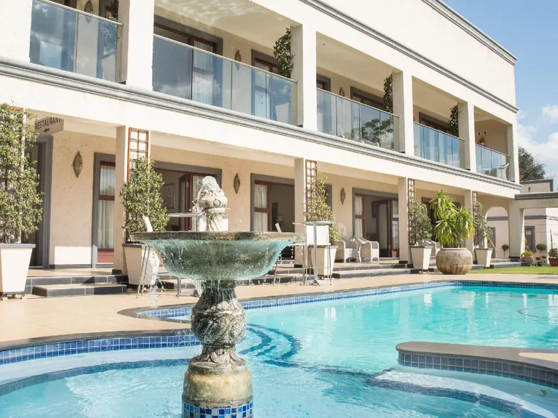 Inn & Out Plus Craighall