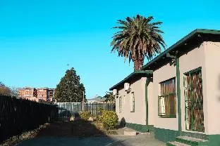 DE ELLA'S BOUTIQUE LODGE