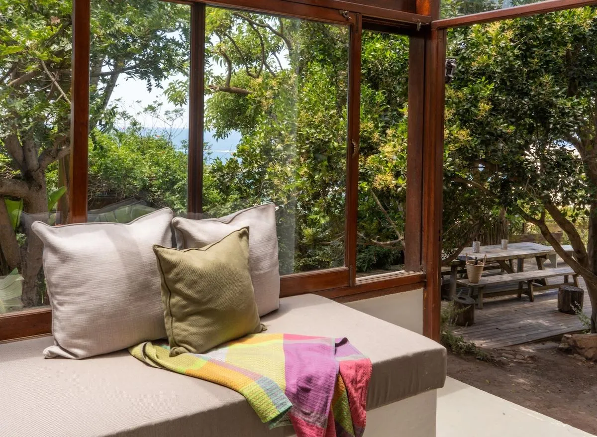 Spacious Garden View Apartment 3 - Oupa Jannie