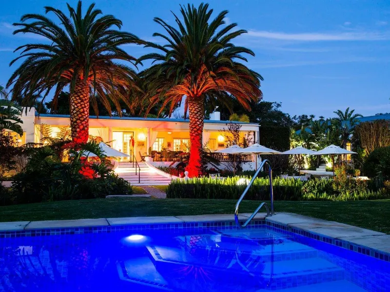 VILLA COLONIALE Private Luxury Retreat