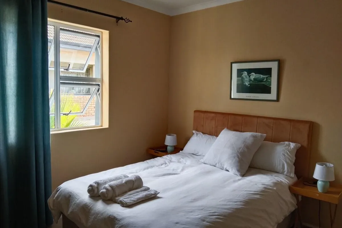 Family house with 3beds, 3baths wifi & parking