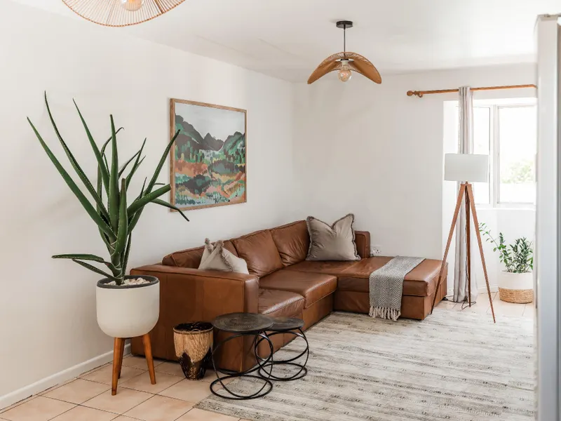 Spacious Central Apartment