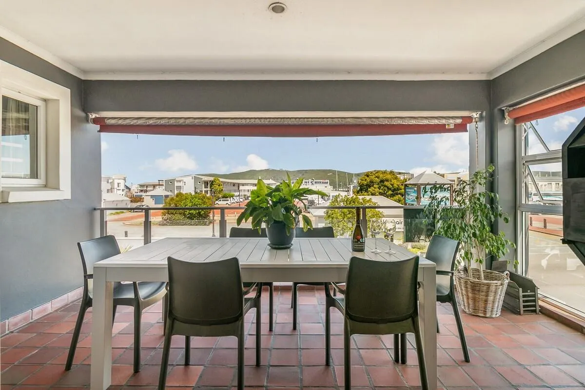 Waterfront Retreat- GR1