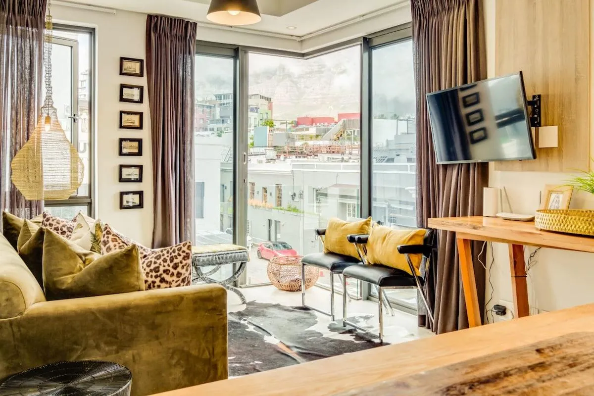 Gorgeous Apartment in Bustling De Waterkant (304 o