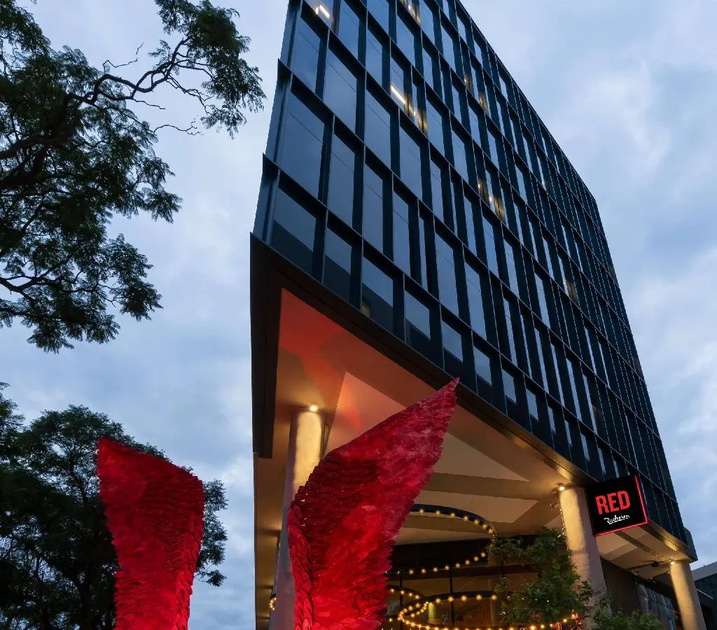 Radisson RED Hotel, Johannesburg Rosebank