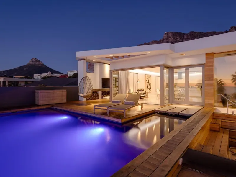 Element House - Contemporary and Upmarket Villa
