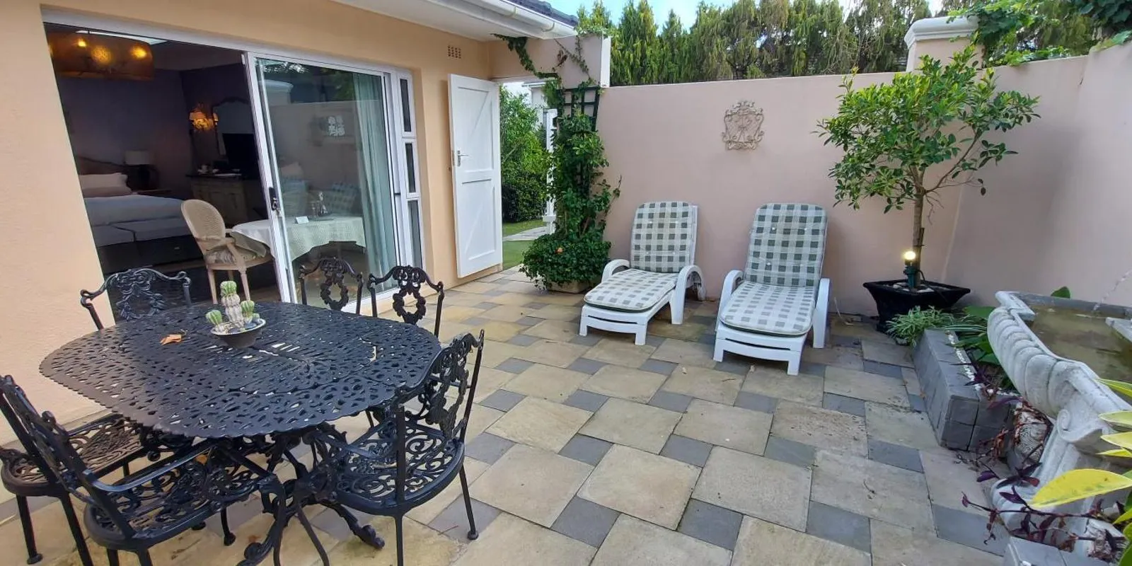 Platinum Suite with private terrace For 2 guests - Roosboom Luxury Apartment