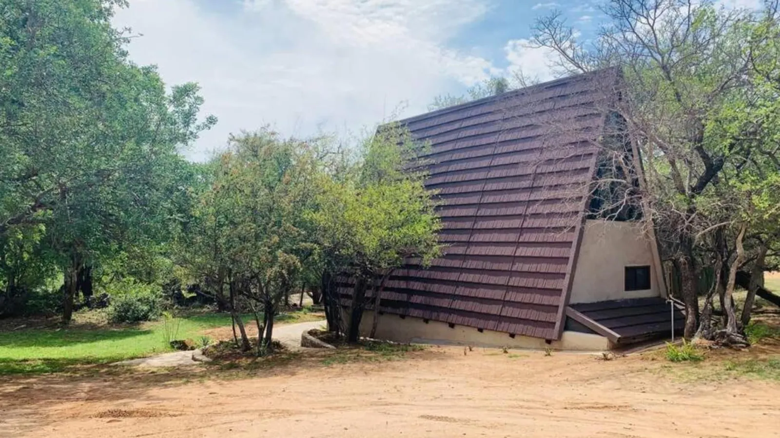 Luxury Villa with Heated Pool