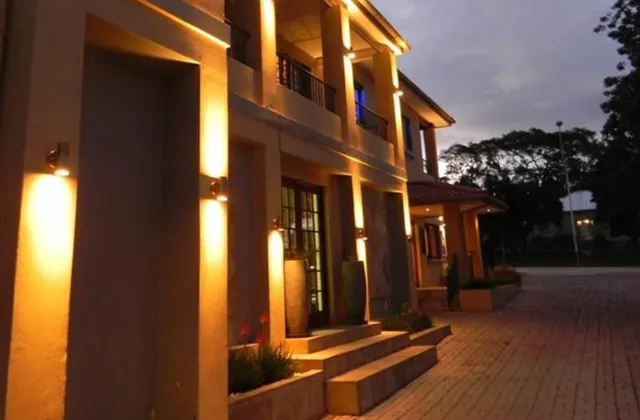 VJ's Guesthouse & Restaurant