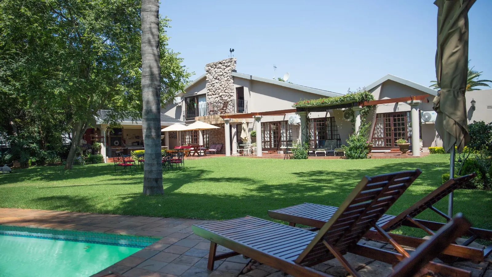 MacGregors Guest House