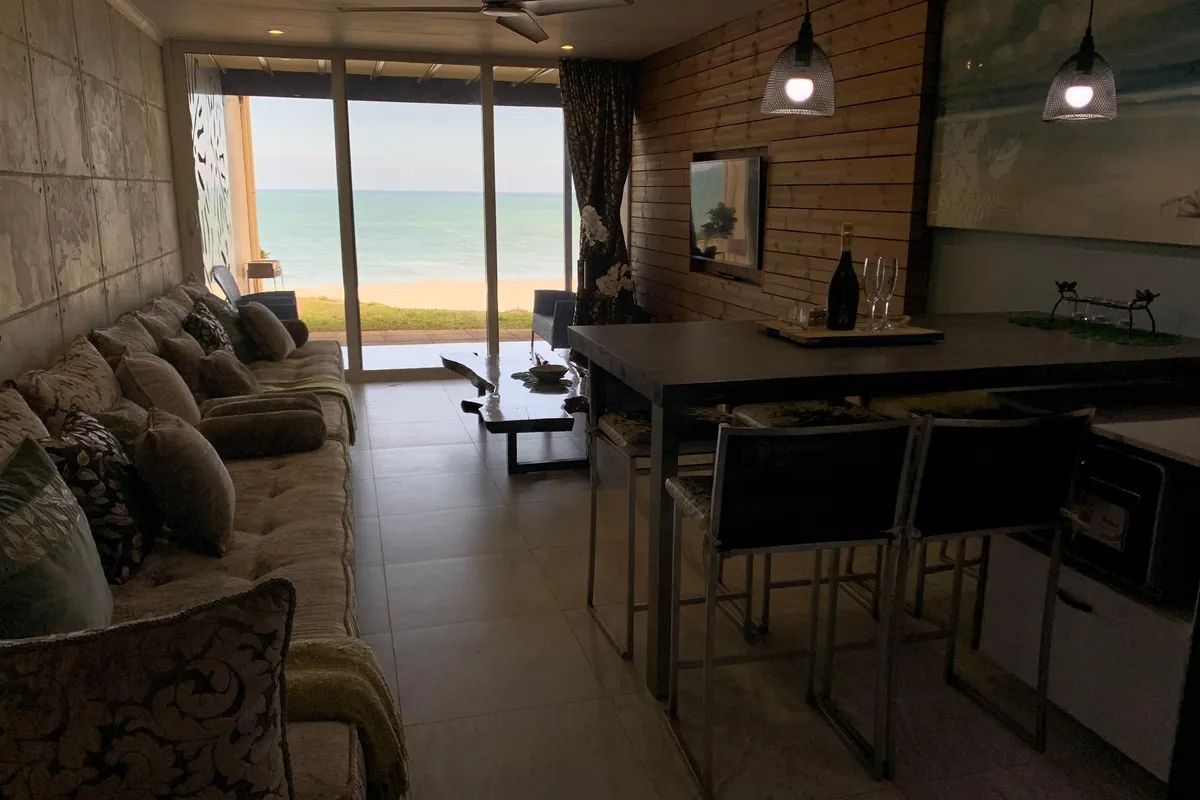 FlamencoAccomodation beach front