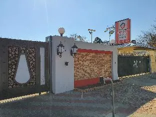 Emirates garden lodge