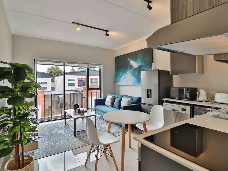 62 Cozy-Central-Private-Backup Power-uncapped WIFI