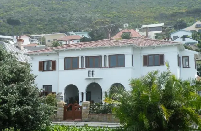 Sonnekus Guest House