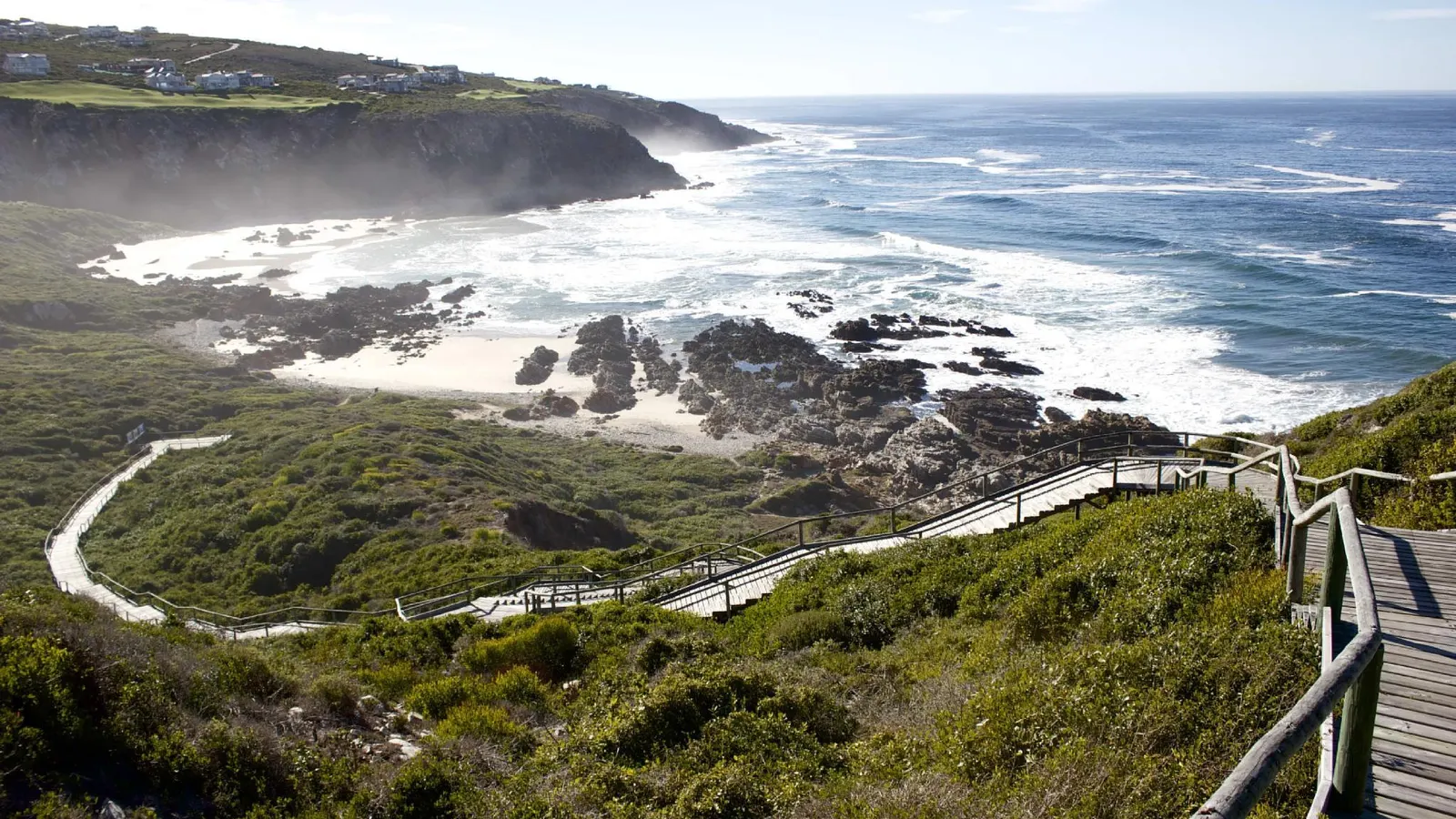 Pinnacle Point Apartments