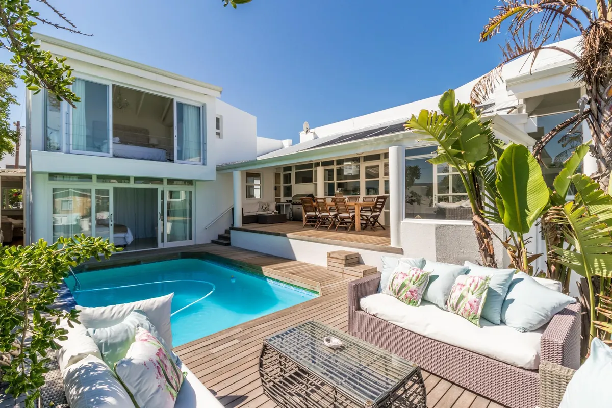 Blouberg White Waves Beach House 