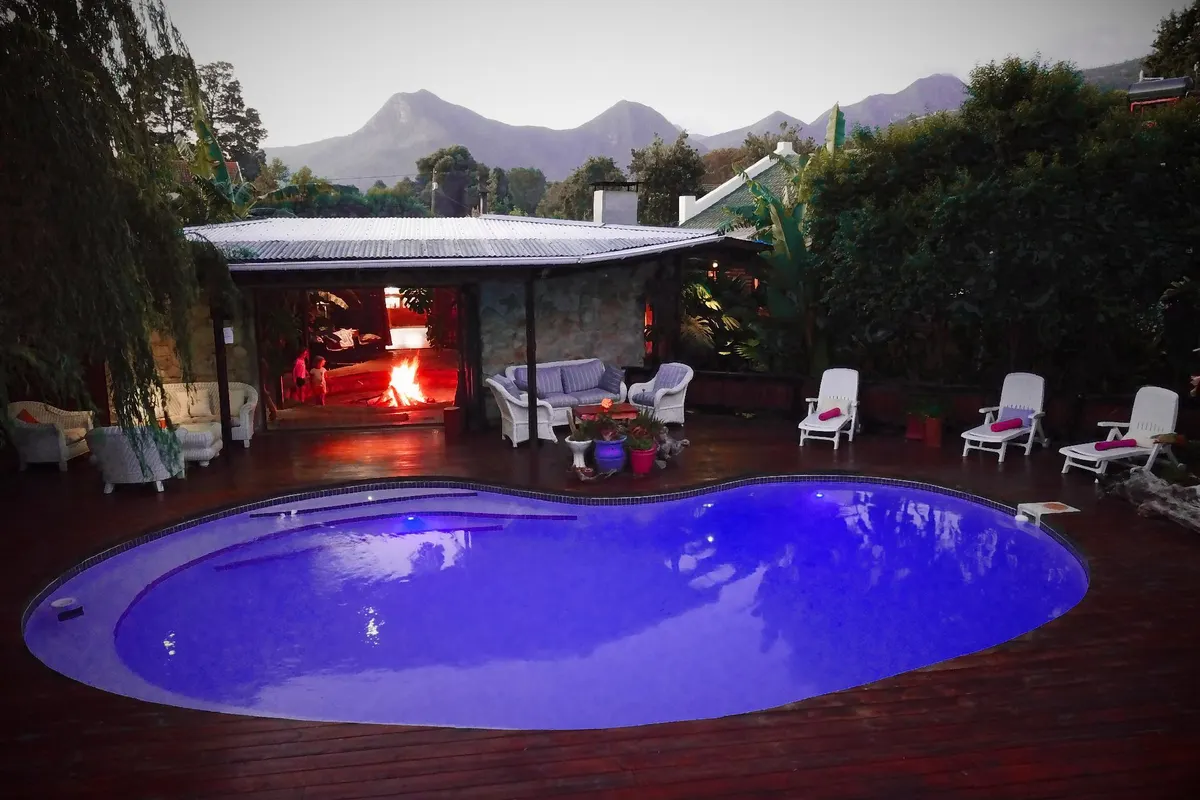 Tube n Axe Lodge and Backpackers