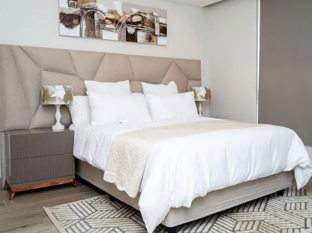 Casa de Diswa with Epic Views near Menlyn