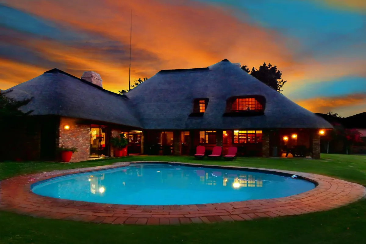 African Footprints Lodge