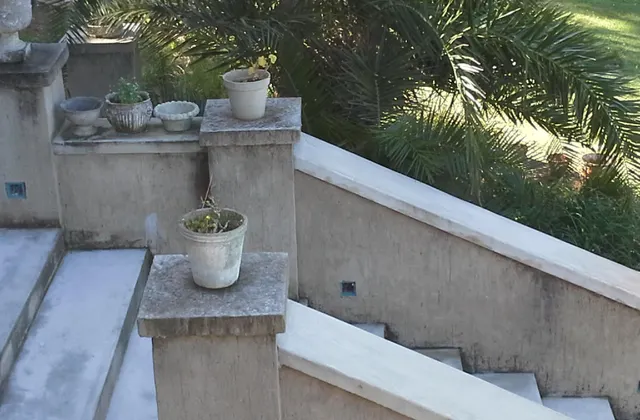 #LE VIGNE'  # OVERLOOKING INDIAN OCEAN