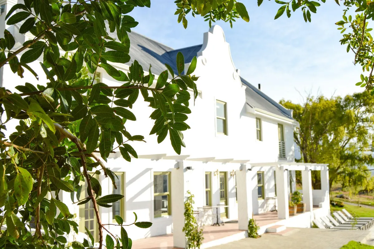 Maison Montagne at Dieu Donne Vineyards