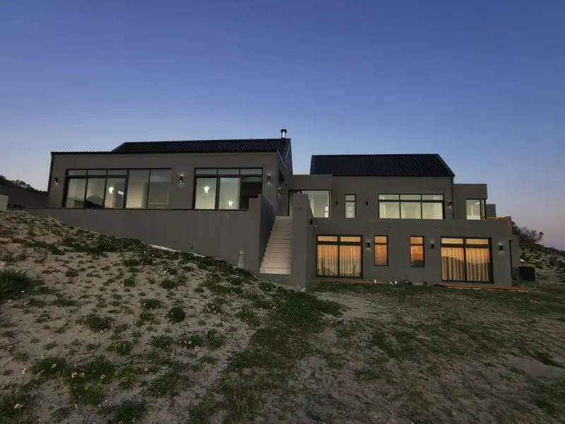 Private Beach Getaway -Uninterrupted Sunset Views