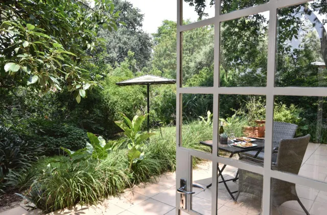 Lemon Thorn Cottage for 2 people with wonderful private terrace in garden