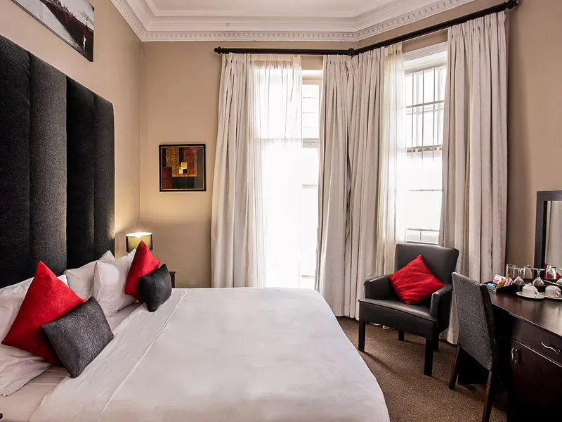 Amoris Guest House-Sea Point