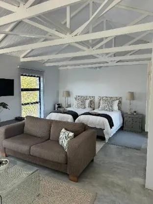 Cozy, Spacious Loft on 4th Avenue – photo 2, Apartment/Flat in Cape Town