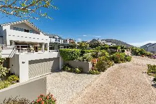 No2 Merlot, Relax & Unwind on the tip of Africa